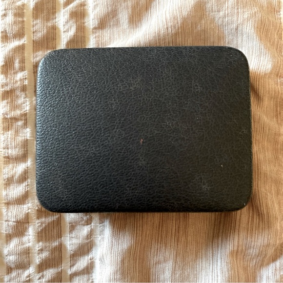 Vintage Mens La Rue Gold Tone Oval Cufflink and Tie Clip Set In Original Box - Picture 3 of 4